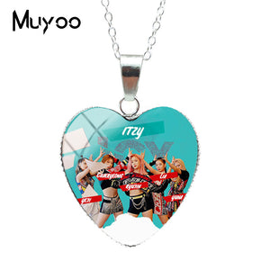 ITZY Pendant Heart Necklace (8 Designs)